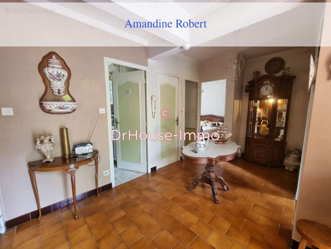 Maison à LABOUQUERIE