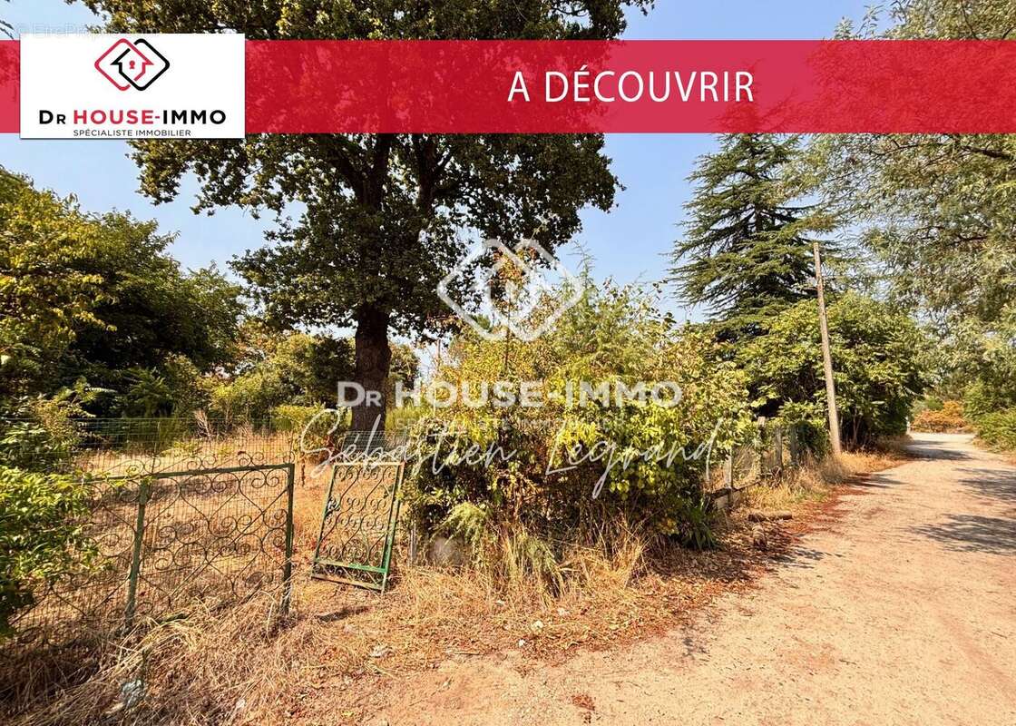 Terrain à PAREMPUYRE