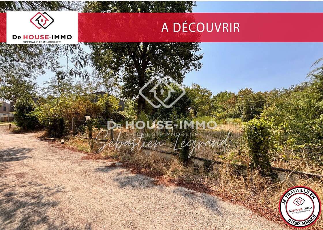 Terrain à PAREMPUYRE