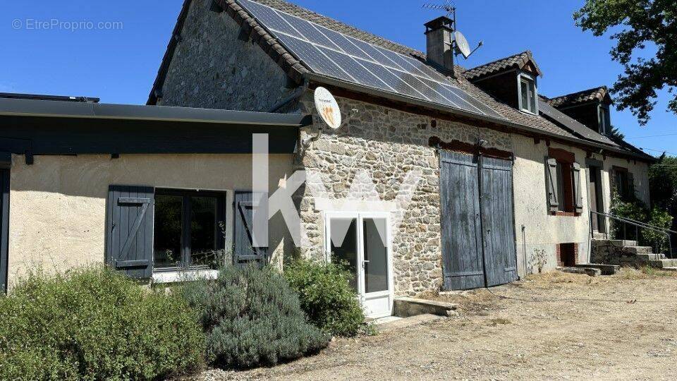 Maison à SAINT-HILAIRE-LES-PLACES