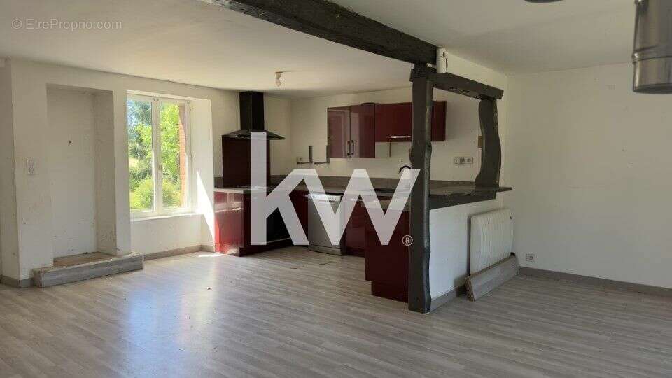 Maison à SAINT-HILAIRE-LES-PLACES