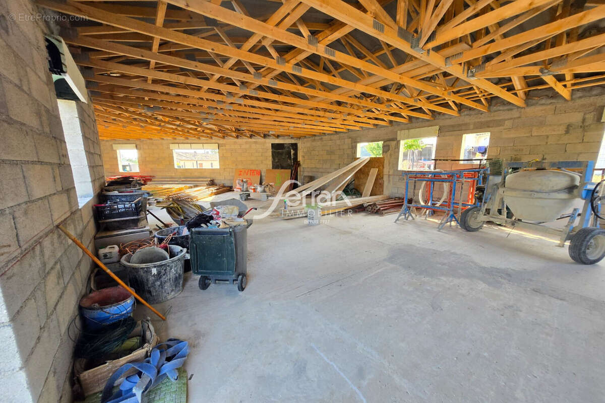 Maison à VILLECROZE