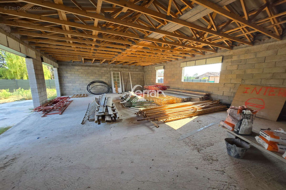 Maison à VILLECROZE