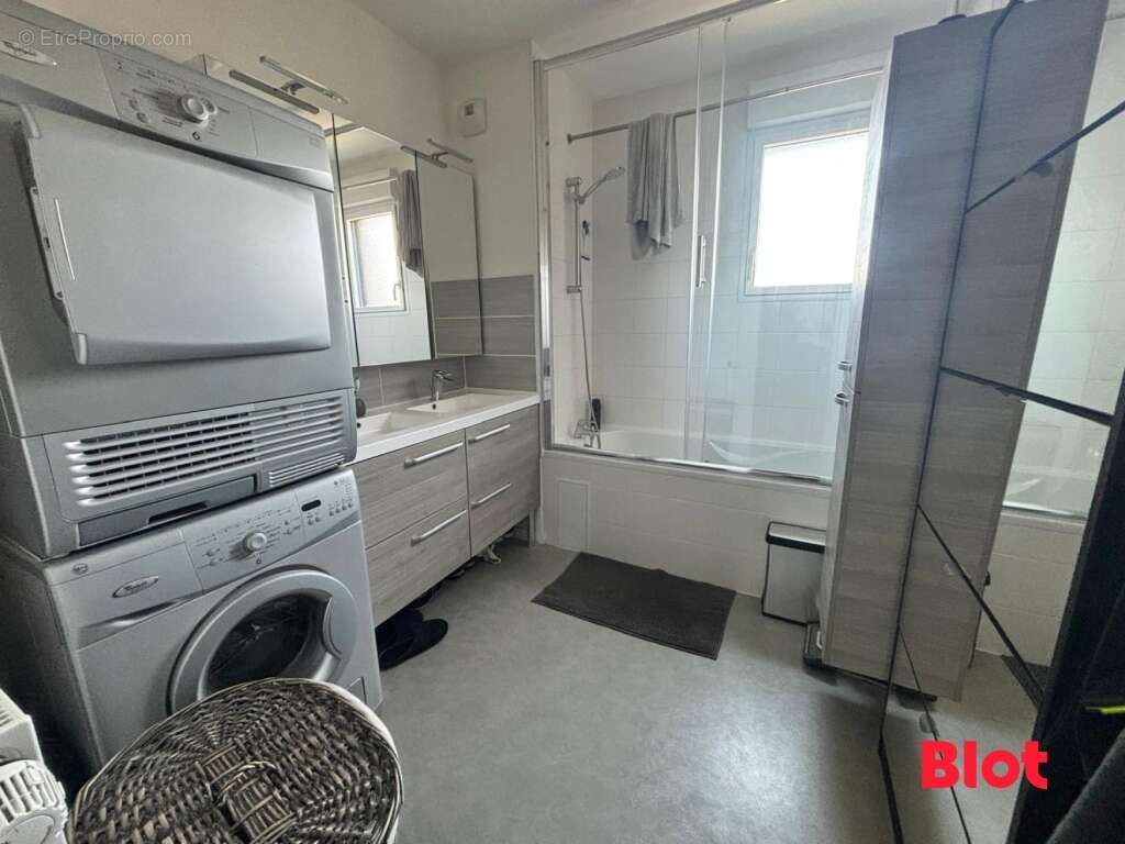 Appartement à SAINT-JACQUES-DE-LA-LANDE