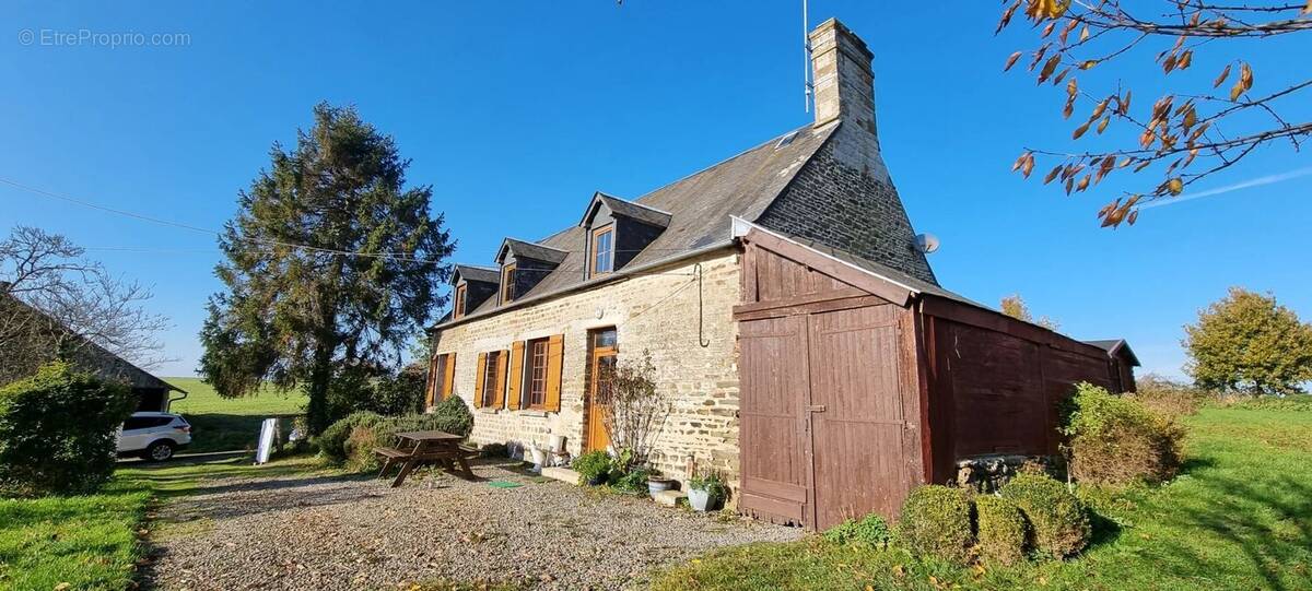 Maison à NOTRE-DAME-DU-TOUCHET