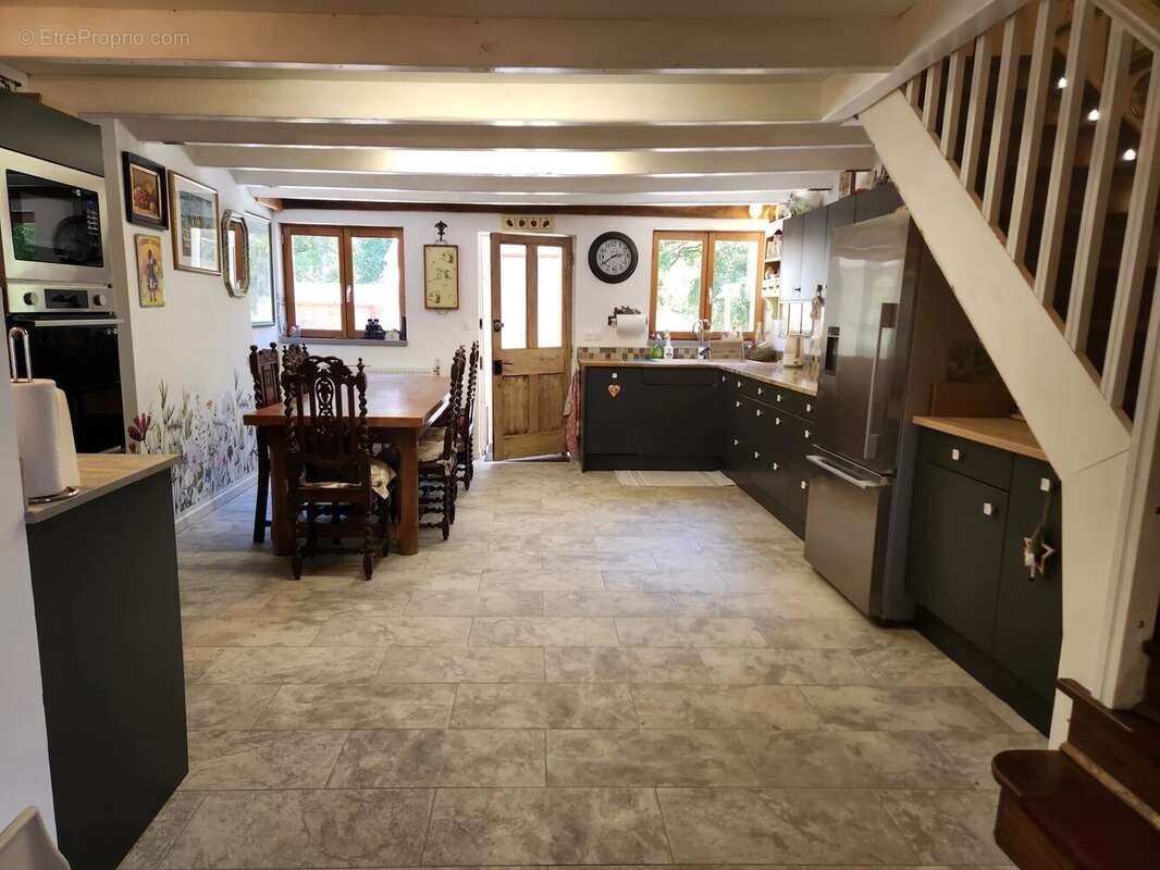 Maison à BUSSIERE-POITEVINE