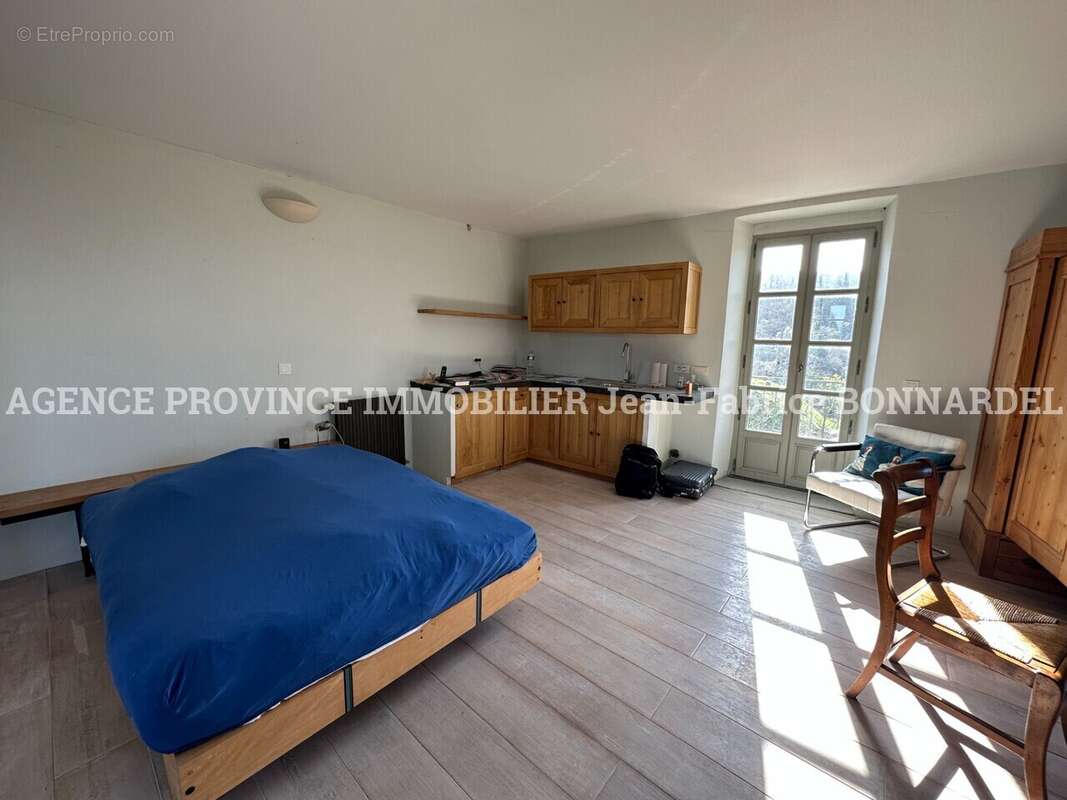 Maison à CHANTEMERLE-LES-GRIGNAN