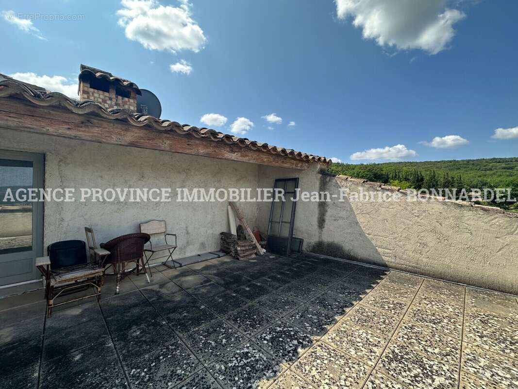 Maison à CHANTEMERLE-LES-GRIGNAN