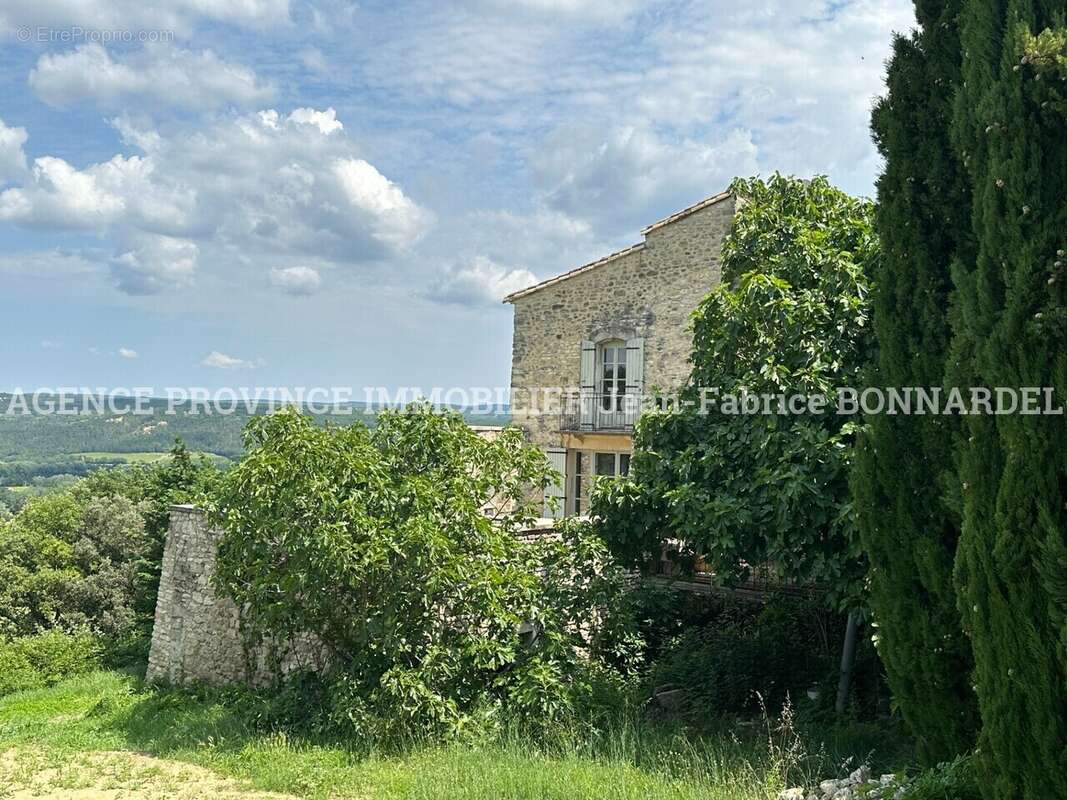 Maison à CHANTEMERLE-LES-GRIGNAN