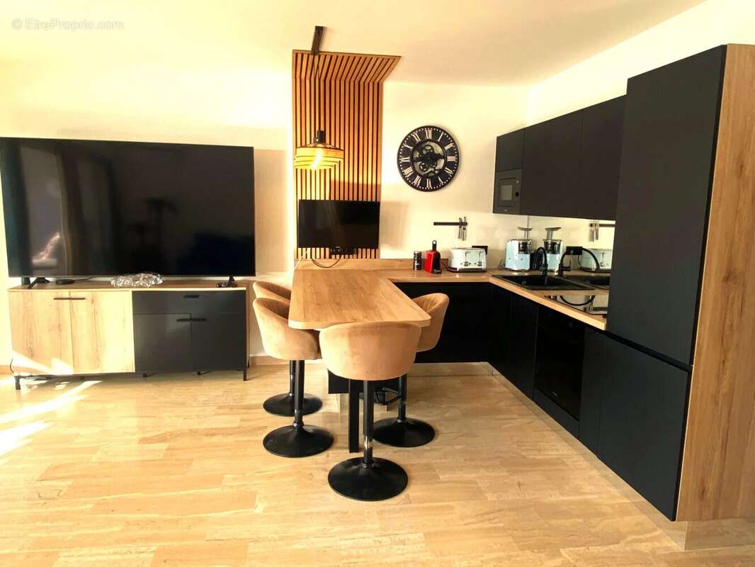 Appartement à VILLENEUVE-LOUBET