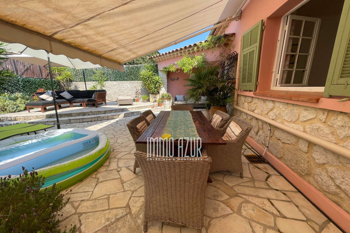 Maison à TOURRETTES-SUR-LOUP