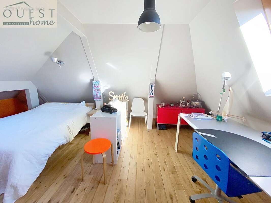 Maison à CHARBONNIERES-LES-BAINS