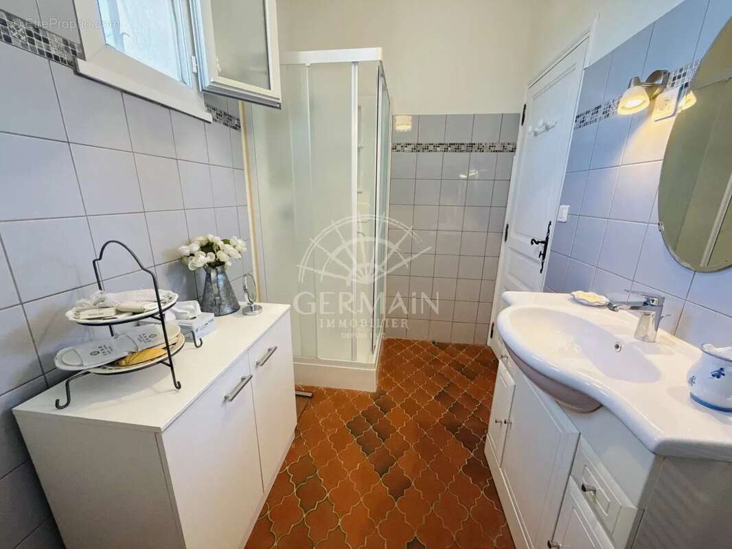 Maison à L&#039;ISLE-SUR-LA-SORGUE