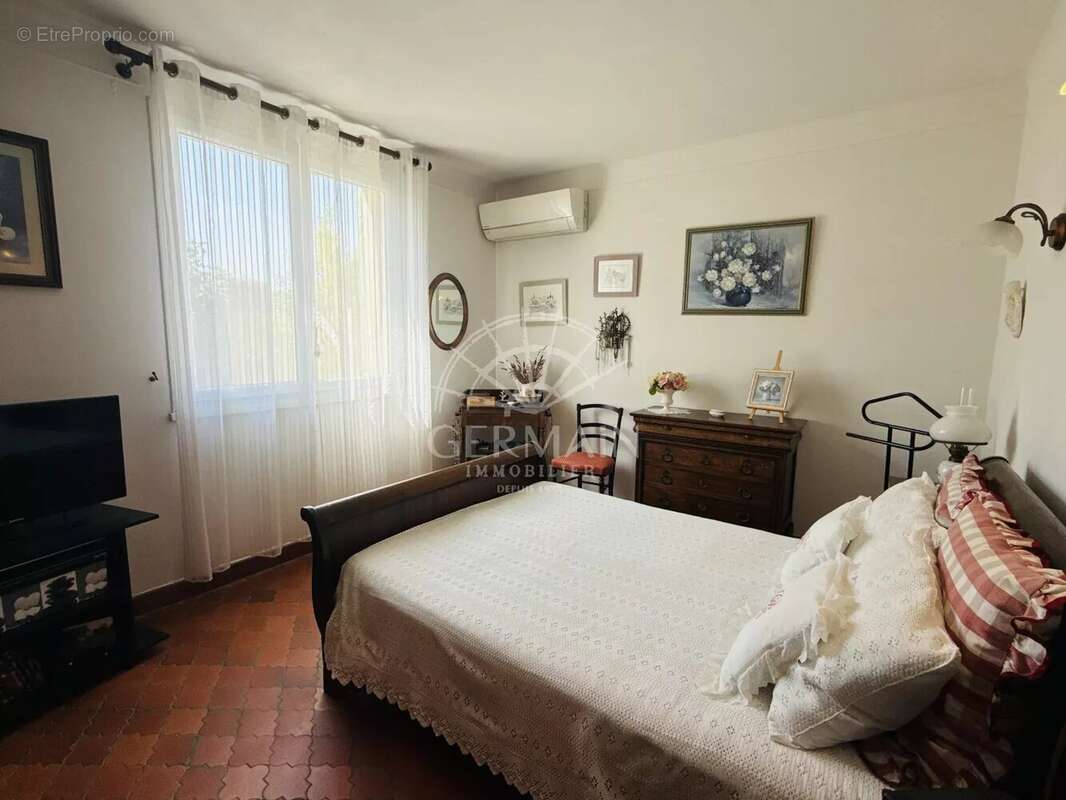 Maison à L&#039;ISLE-SUR-LA-SORGUE