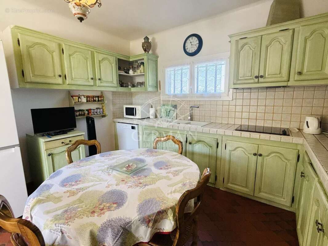 Maison à L&#039;ISLE-SUR-LA-SORGUE