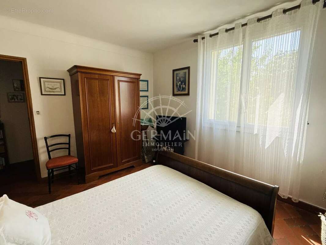 Maison à L&#039;ISLE-SUR-LA-SORGUE