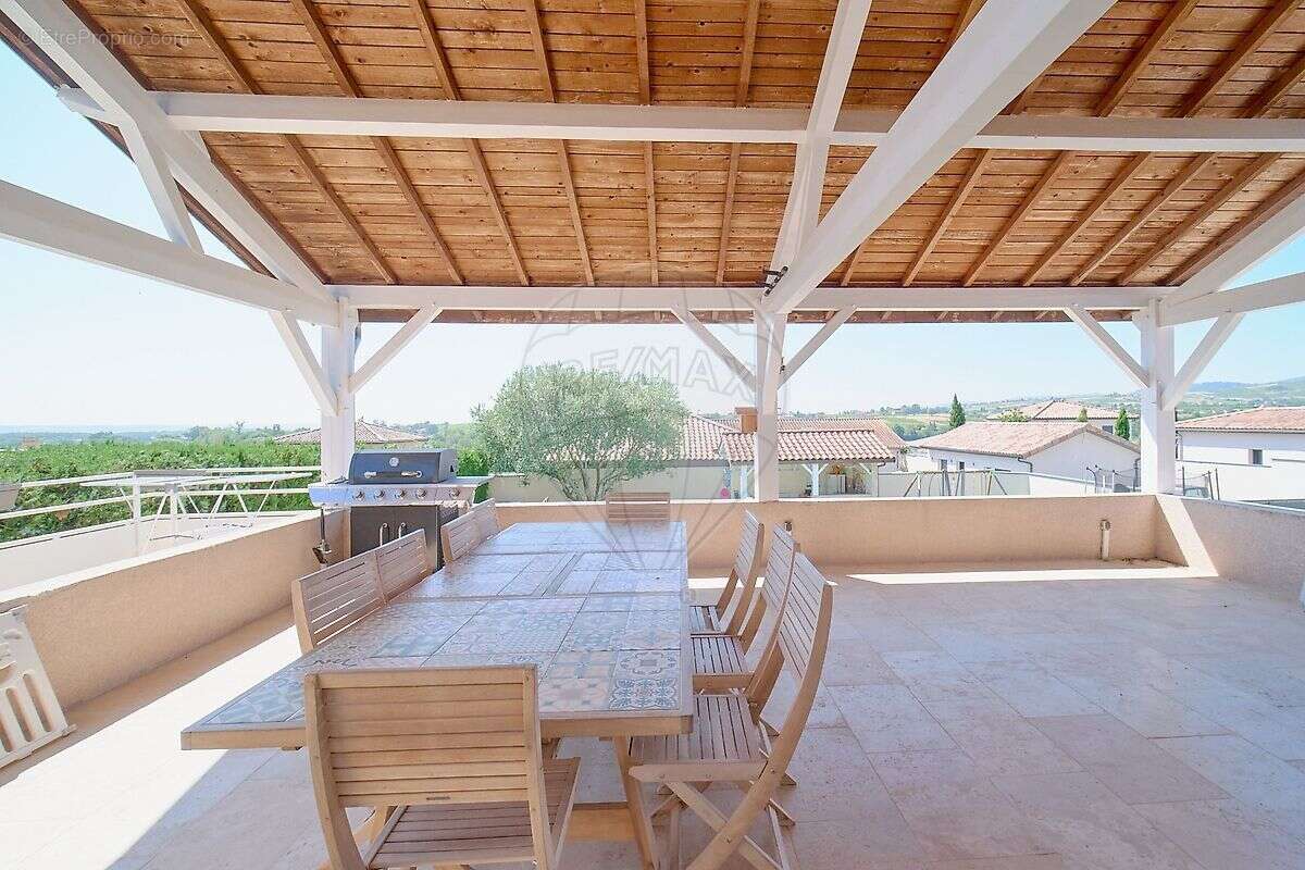 Maison à SAINT-ETIENNE-DES-OULLIERES