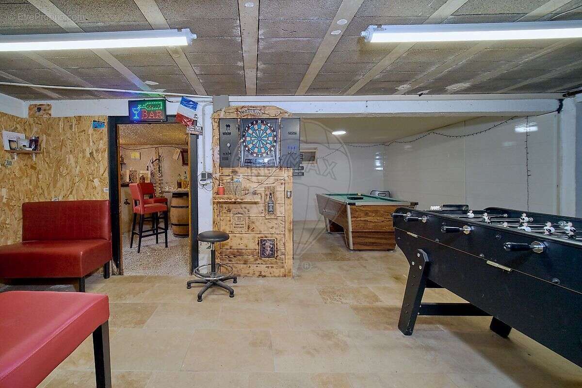 Maison à SAINT-ETIENNE-DES-OULLIERES