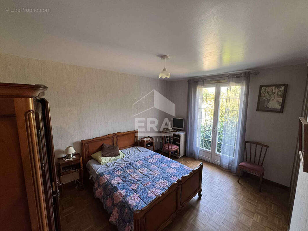 Maison à MONTPON-MENESTEROL