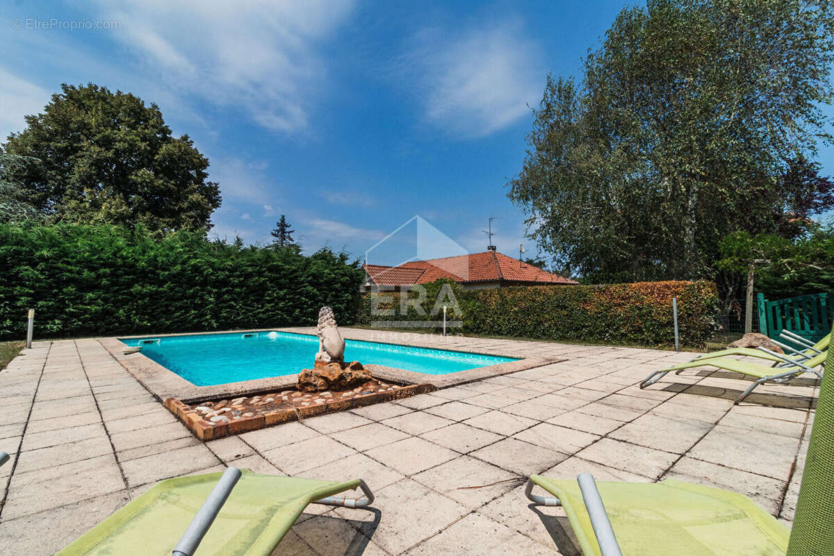 Maison à MONTPON-MENESTEROL