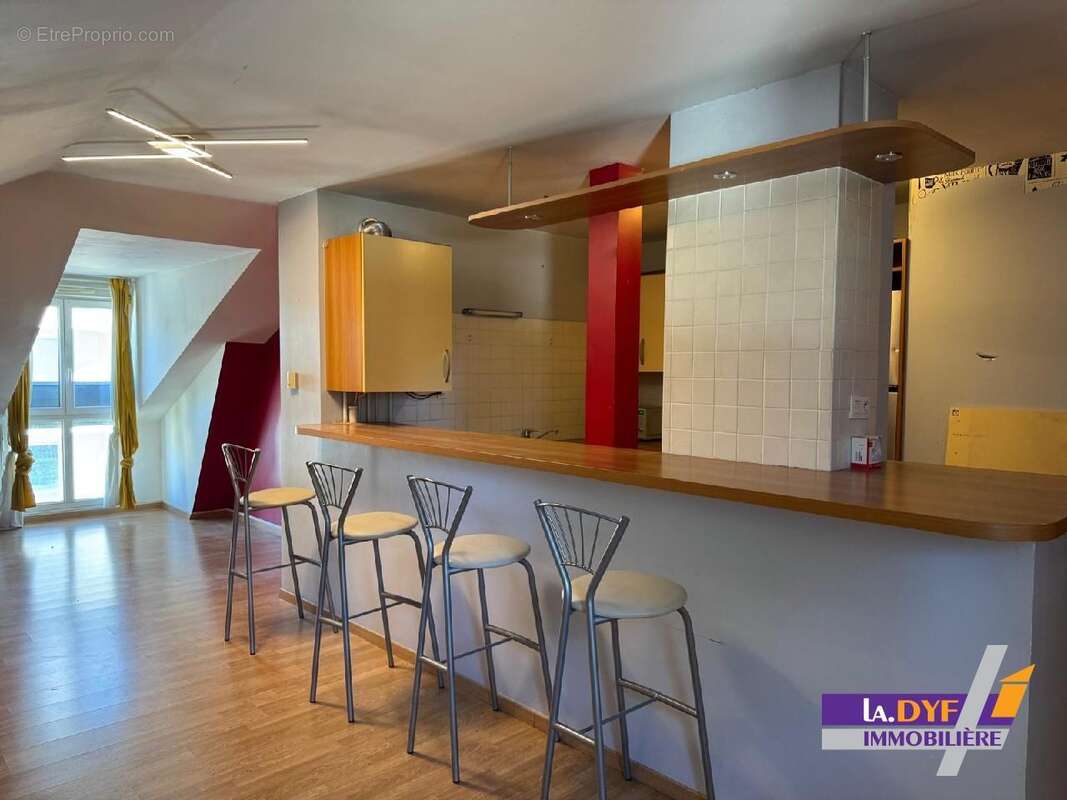 Appartement à VAUJOURS