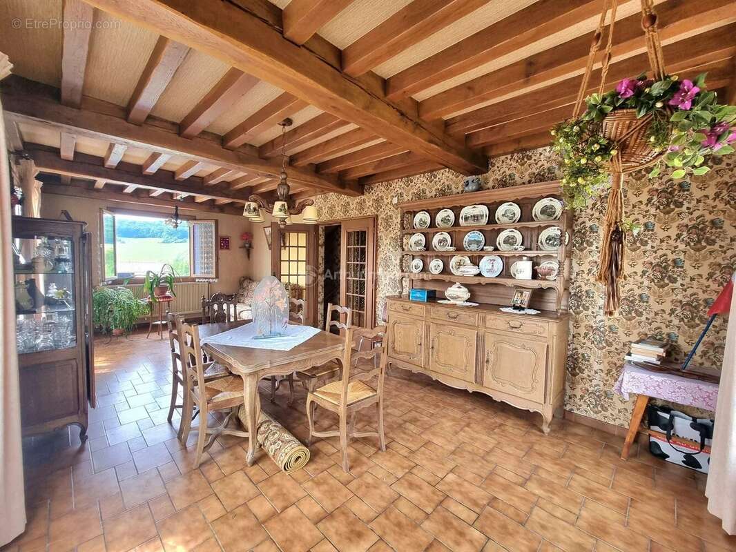 Maison à SOULAUCOURT-SUR-MOUZON