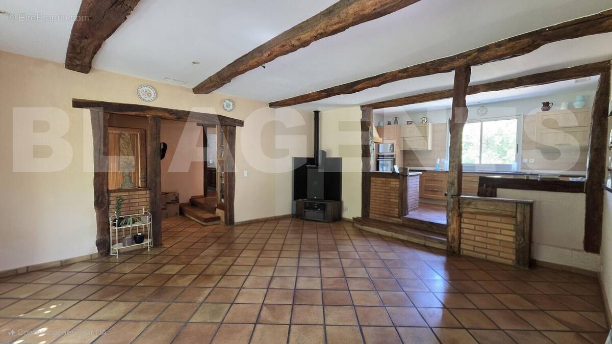 5 - Maison à CASTRES