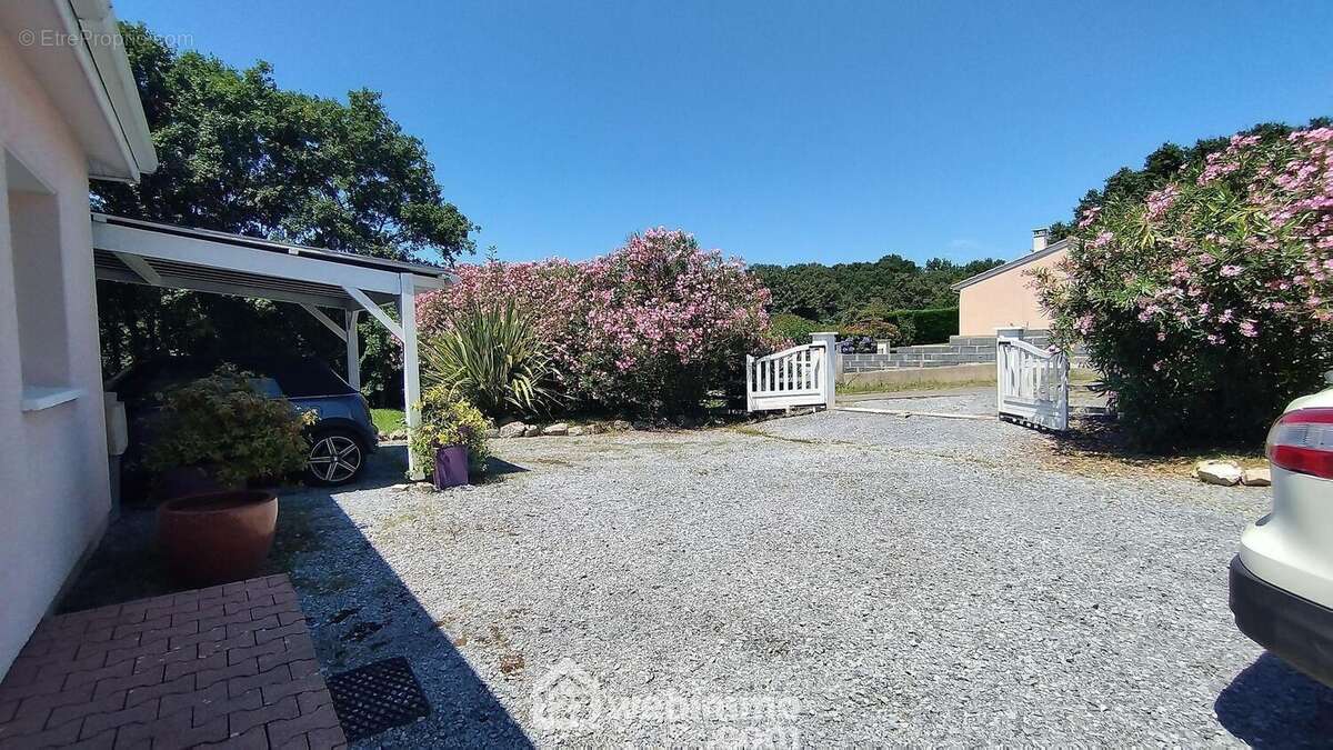 Maison à SAINTE-COLOMBE