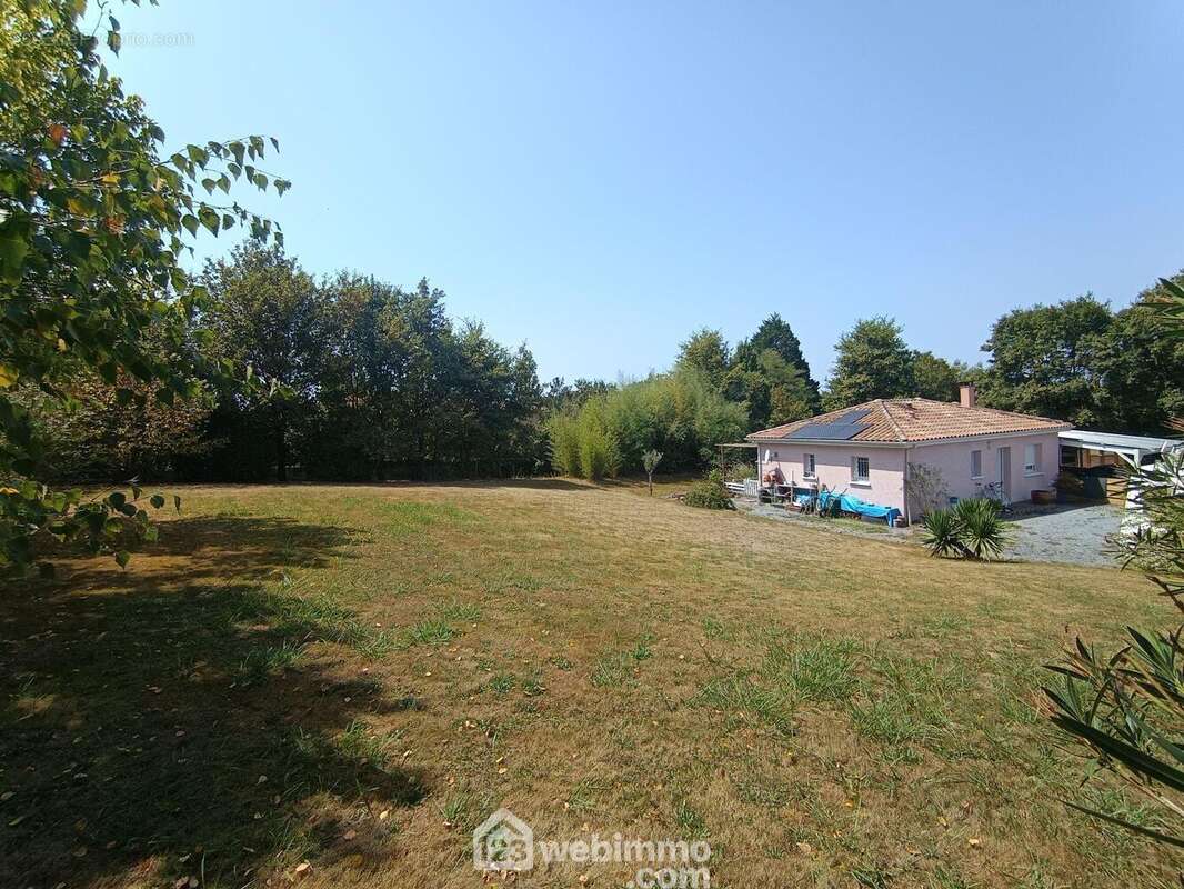 Maison à SAINTE-COLOMBE