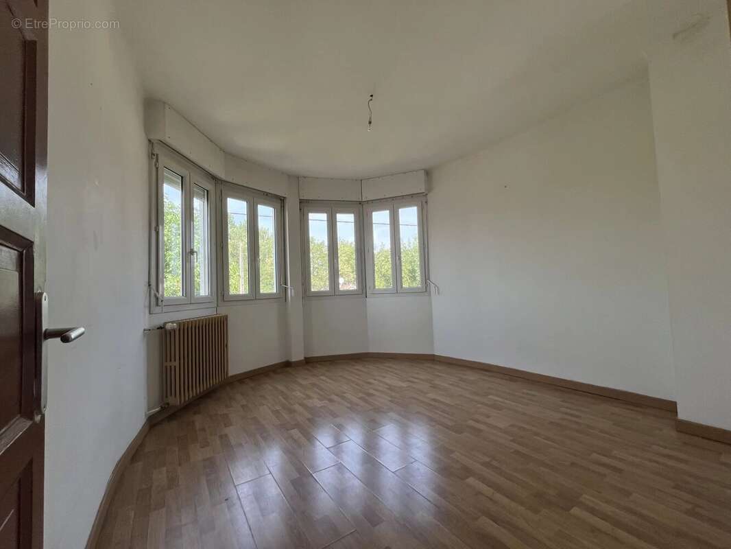 Maison à LESCURE-D&#039;ALBIGEOIS