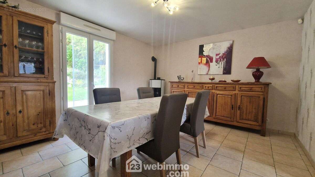La salle à manger - Maison à MONS-EN-LAONNOIS