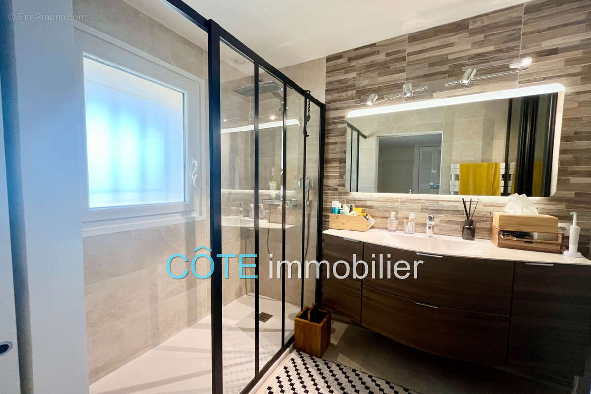 Maison à VILLENEUVE-LOUBET