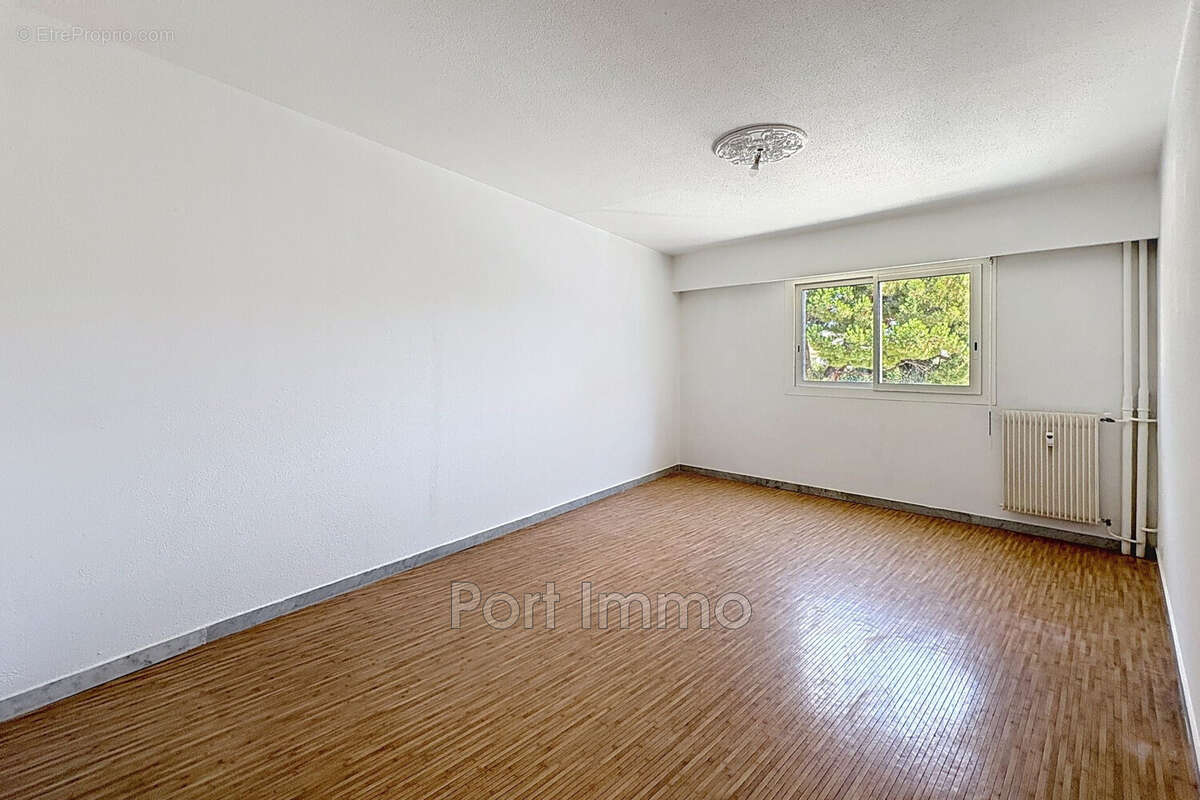 Appartement à CAGNES-SUR-MER