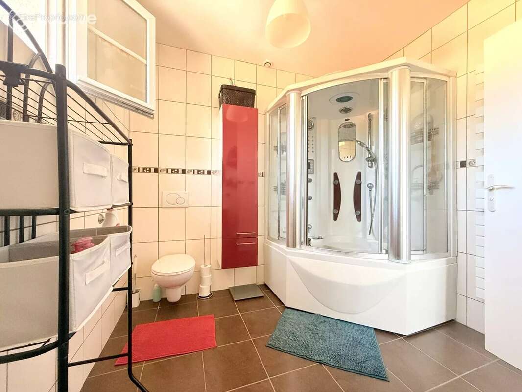 Maison à CANY-BARVILLE