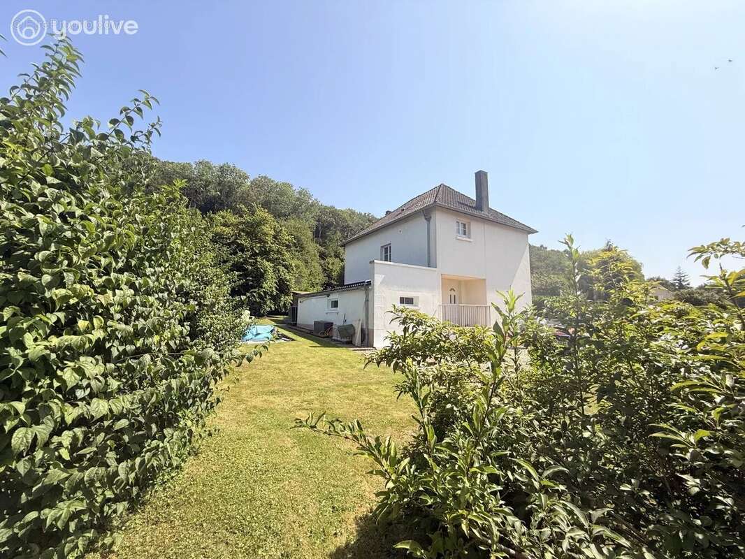 Maison à CANY-BARVILLE