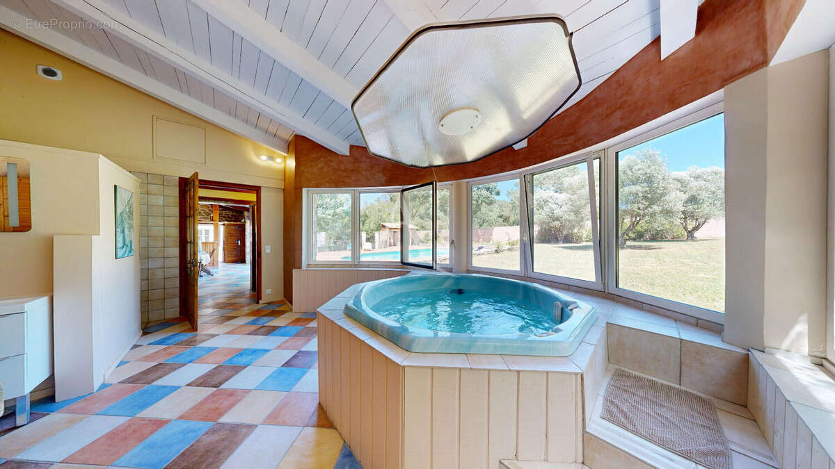 Maison à LADERN-SUR-LAUQUET