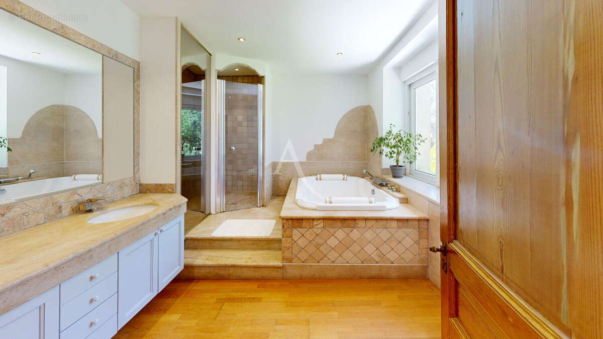 Maison à LADERN-SUR-LAUQUET