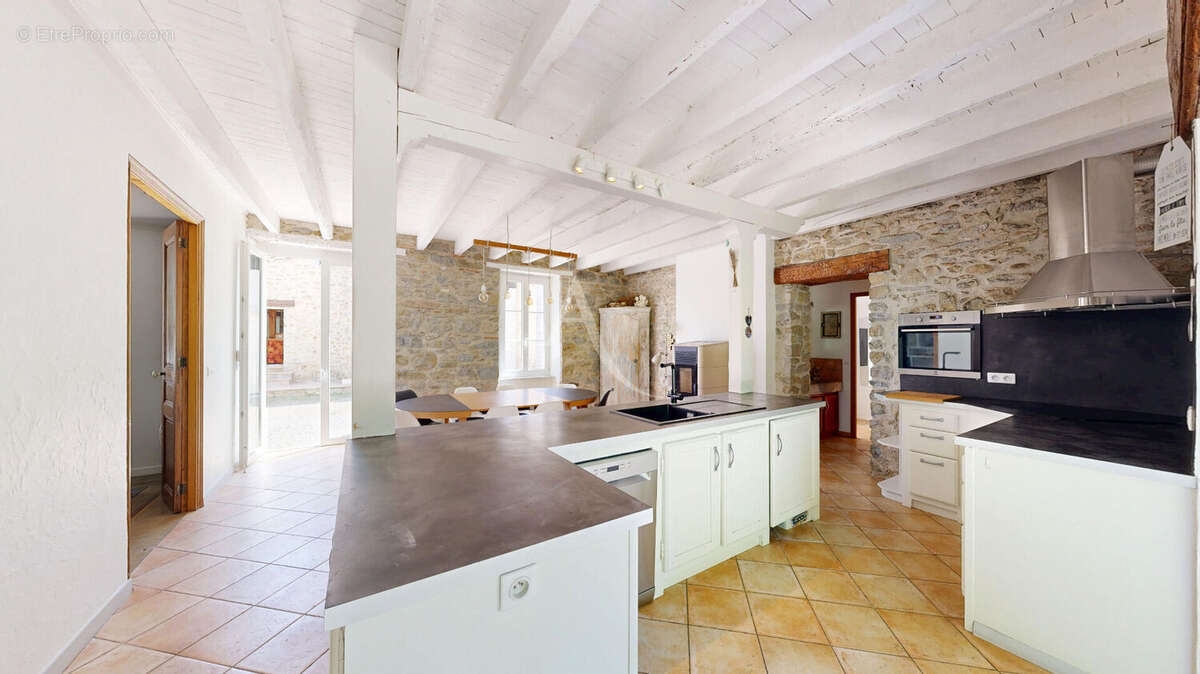 Maison à LADERN-SUR-LAUQUET