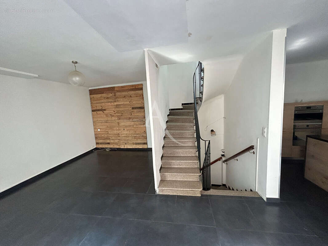 Appartement à CARCASSONNE