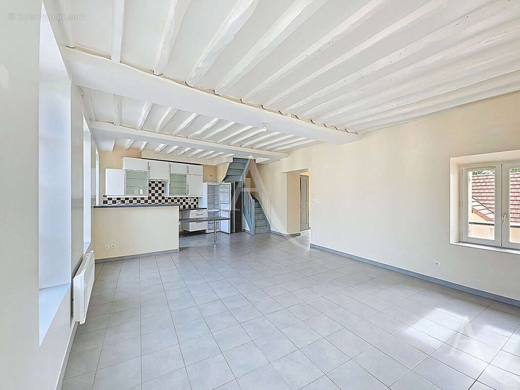 Appartement à MANTES-LA-JOLIE