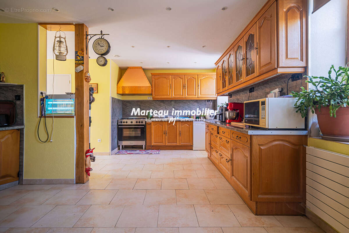 Maison à BRIOSNE-LES-SABLES