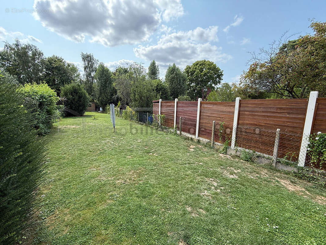 Maison à NEUVILLE-EN-FERRAIN