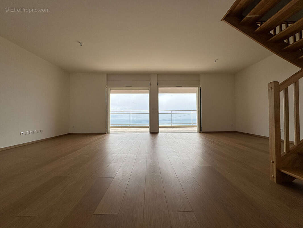 Appartement à SAINT-DENIS