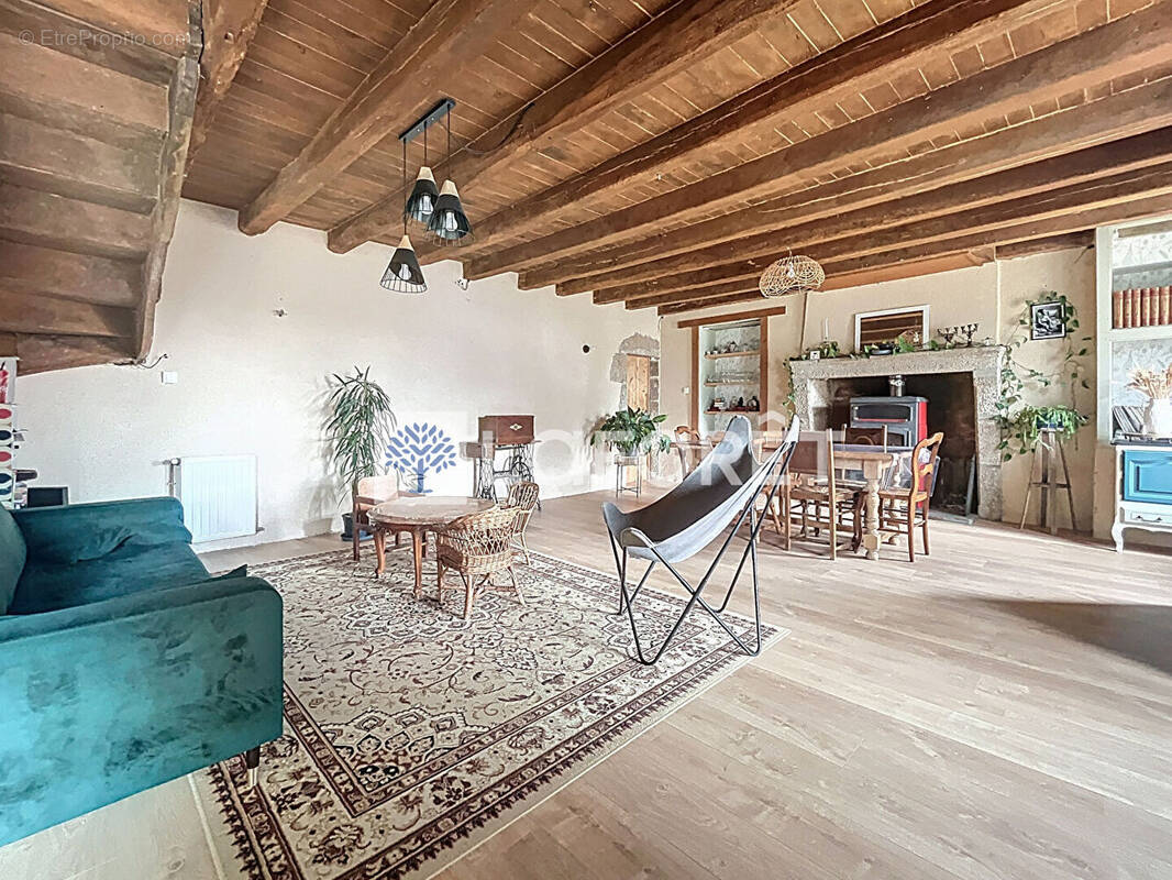 Maison à SAINT-PARDOUX