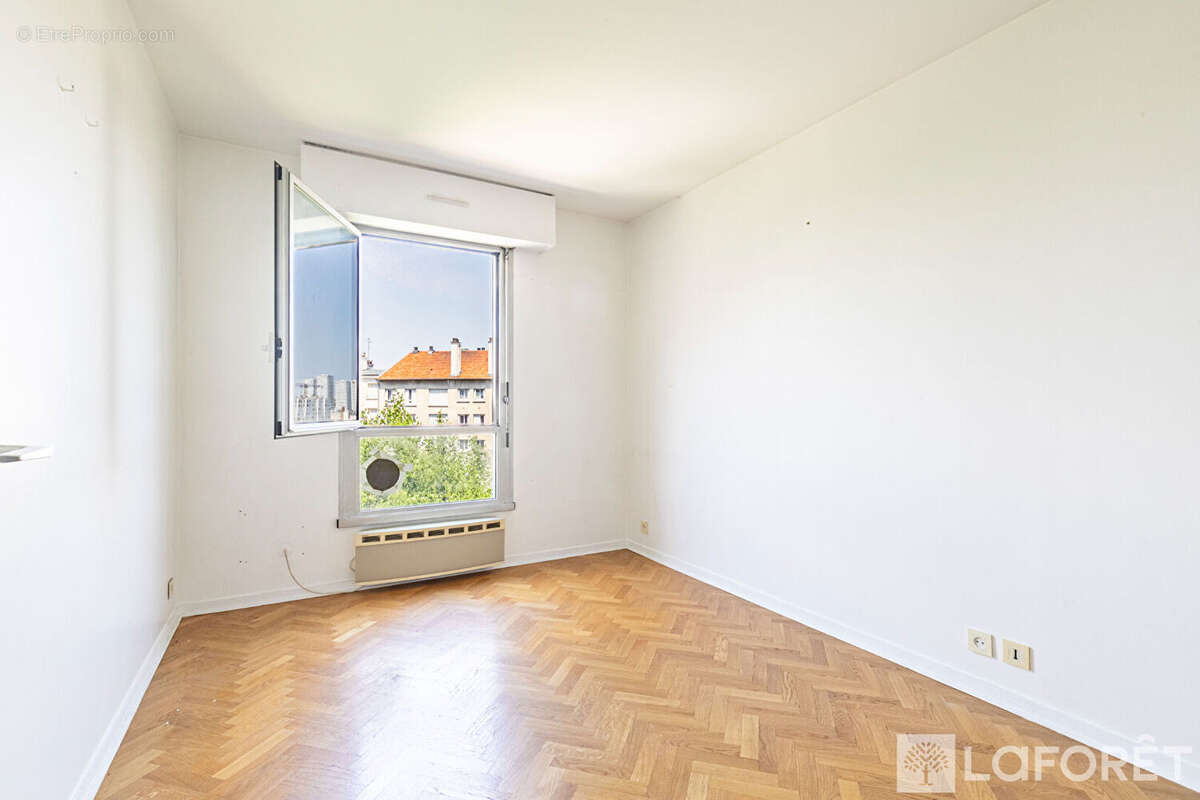 Appartement à LE KREMLIN-BICETRE