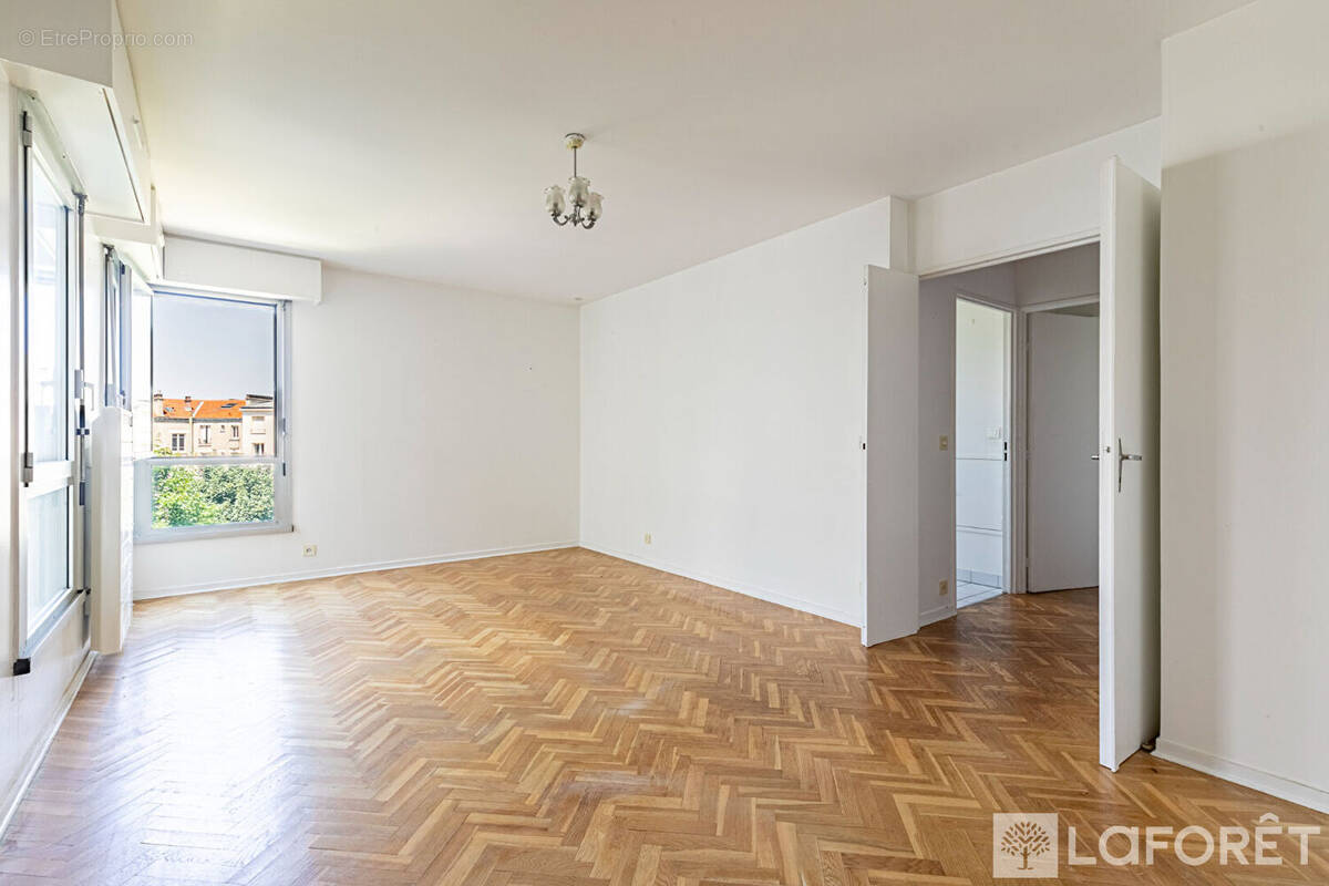 Appartement à LE KREMLIN-BICETRE