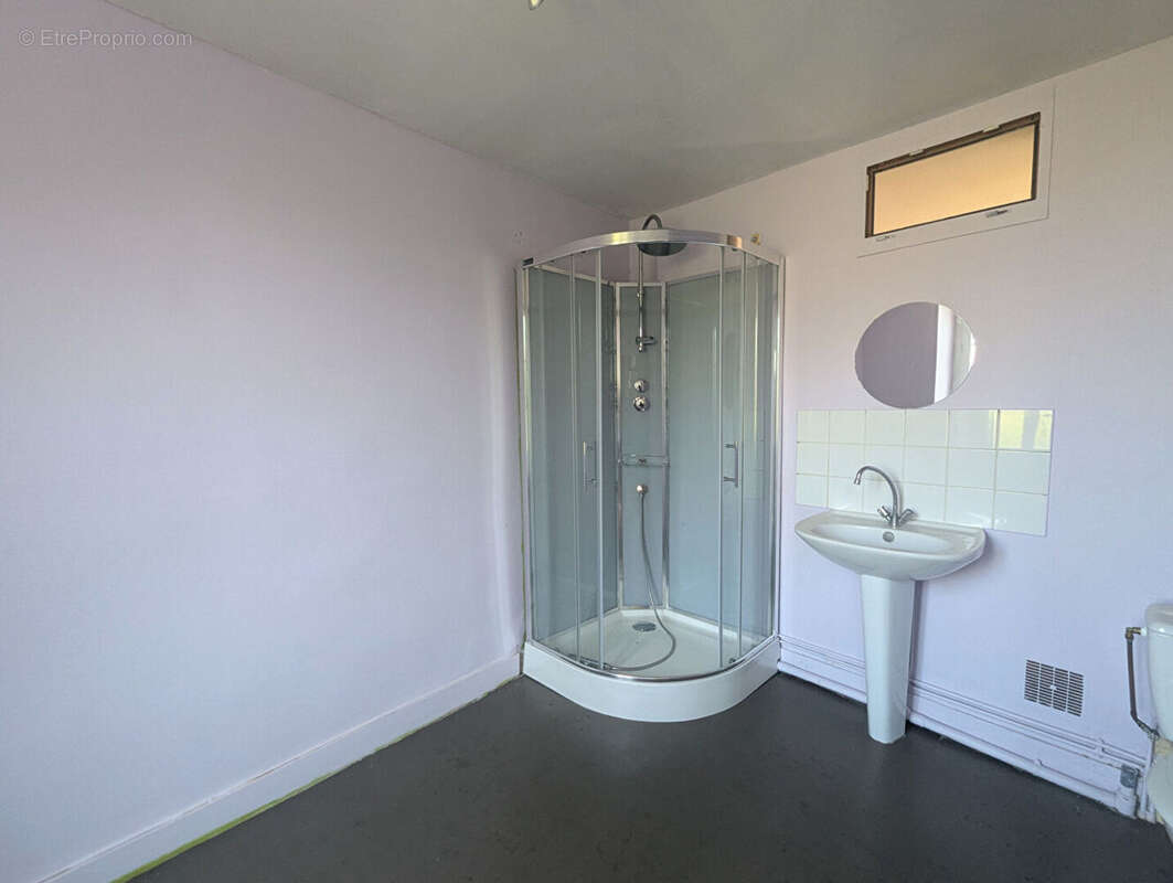 Maison à BRINON-SUR-BEUVRON