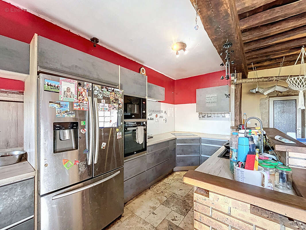 Maison à FRAIGNOT-ET-VESVROTTE