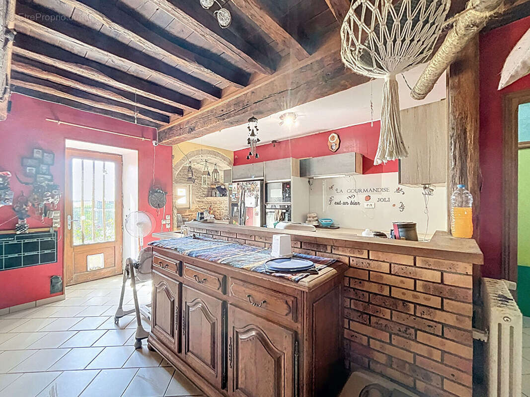 Maison à FRAIGNOT-ET-VESVROTTE