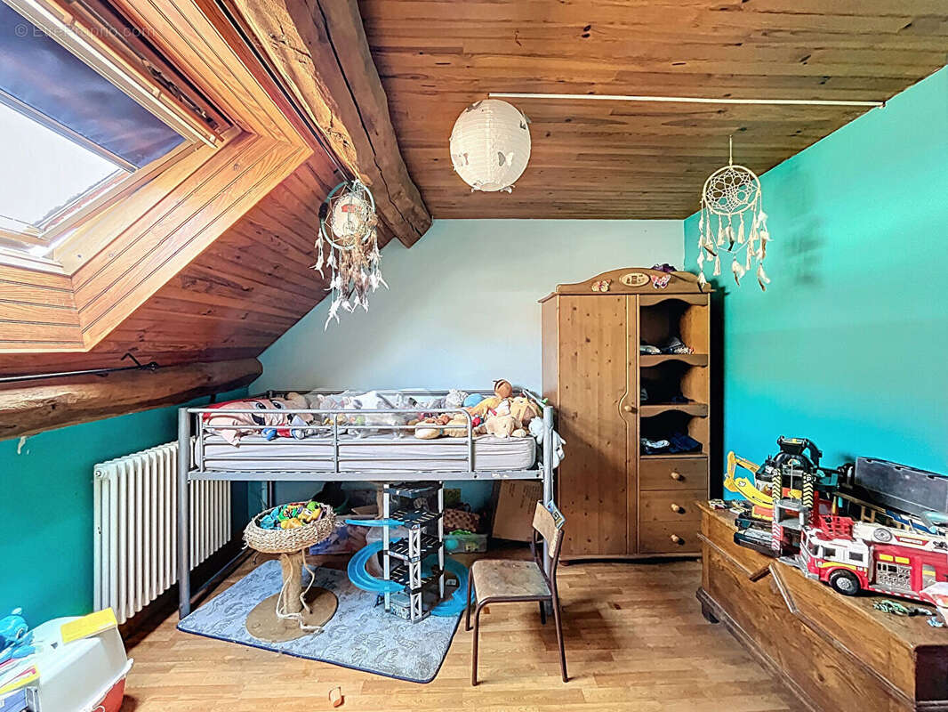 Maison à FRAIGNOT-ET-VESVROTTE